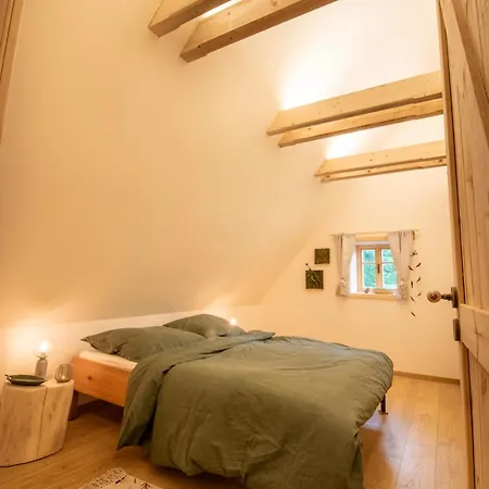 Roubenka Mezi Stromy S Wellness Prázdninový dům