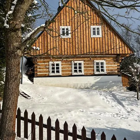 Roubenka Mezi Stromy S Wellness Prázdninový dům *